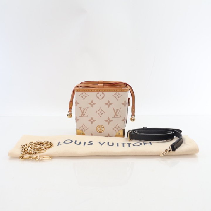 Louis Vuitton エピラインNoé バッグ Vintage Louis Vuitton Crossbody or Shoulder Bucket Bag Petit