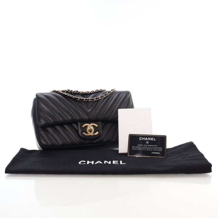 CHANEL☆モカシン CHANEL CC Matelasse Tassel Shoulder Vanity Bag Leather Black