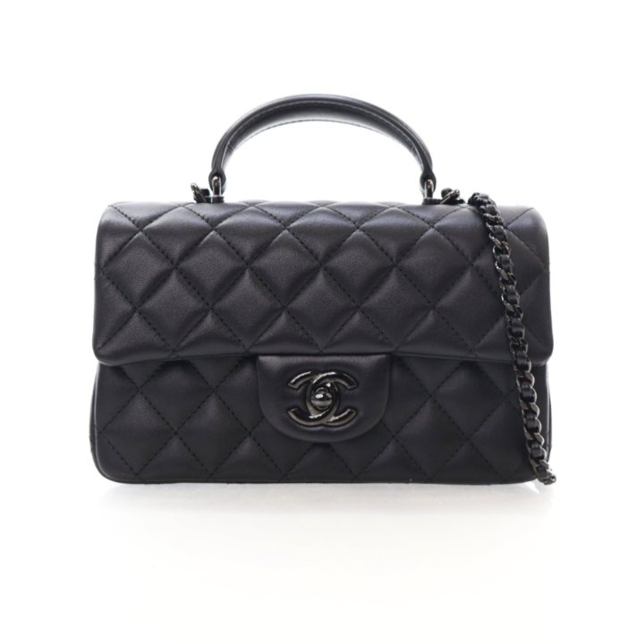 【CHANEL】ハンガー　ブラック CHANEL（押し入れ収納/ハンガー）のフリマアイテム一覧