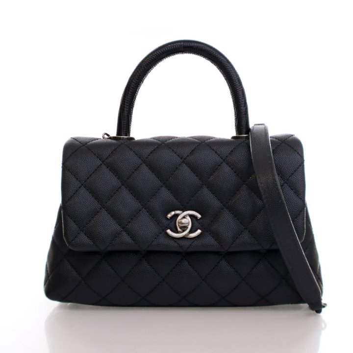 【ヴィンテージ】Rank:S☆Chanel Black Coco Handle Small Bag Chanel Black Small Caviar Coco Handle - Luxe Du Jour