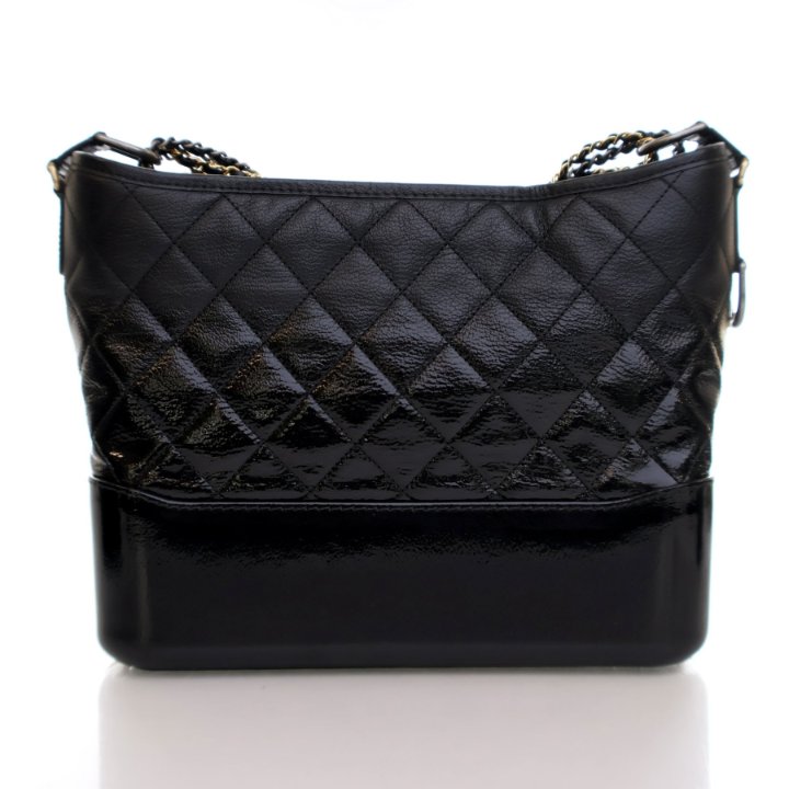 CHANEL Gabrielle De Chanel Medium Hobo Bag Blackヴィンテージ CHANEL Gabrielle Medium Hobo Black Chevron Aged Calfskin