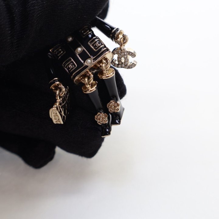 Chanel Lion CC Logo Brooch - Luxe Du Jour