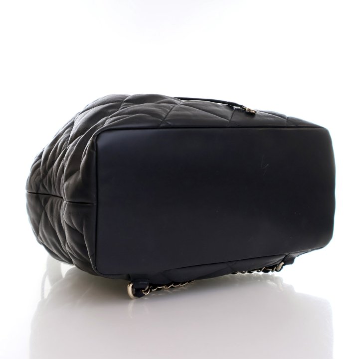 ★ ACOC★ Schedule L BackpackBlack 5010840319 Chanel Black Calfskin Drawstring Backpack - Luxe Du Jour