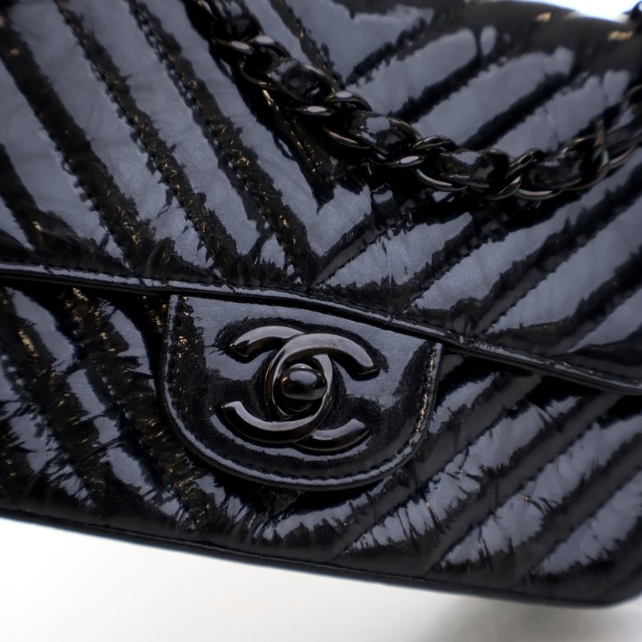 入手困難★【CHANEL 】SO BLACK プレート ハンドル バニティ CHANEL - CHANEL シャネル スモール バニティ ケース チェーン