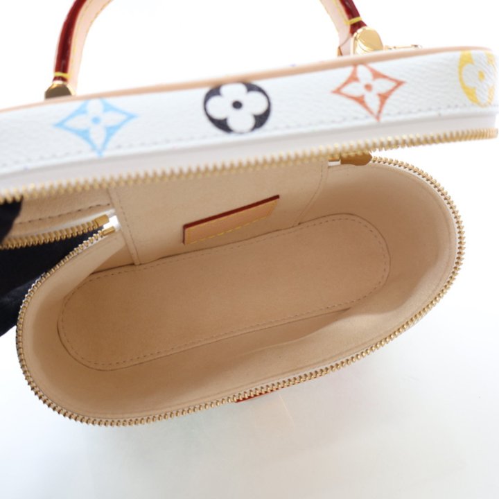 【韓国スタバ】ARC COLLABO★Lemon Embroidery Vanity Case 韓国スタバ】ARC COLLABO☆Lemon Embroidery Vanity Case