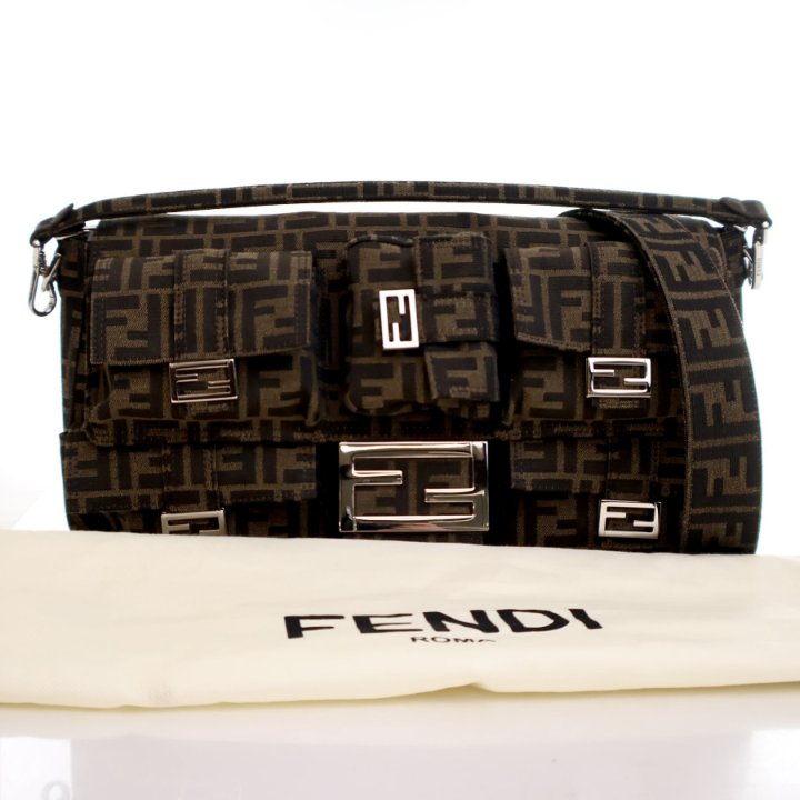 FENDI 毛布 140cm X 210cm s-l1200.jpg
