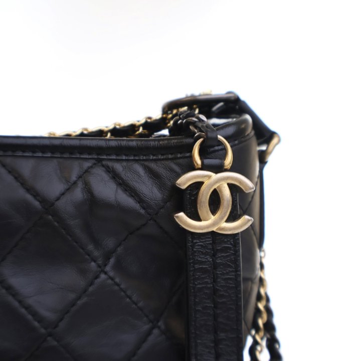 【ヴィンテージ】RankS☆Chanel Black Gabrielle Small Series27 Chanel Gabrielle Small Aged Calf Black | SACLÀB