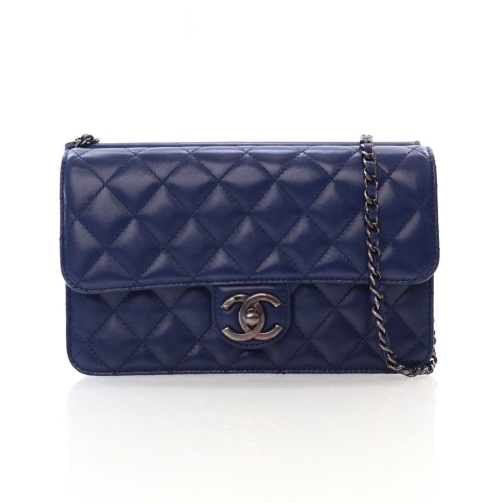 【ヴィンテージ】Rank:S☆Chanel Navy C19 Bag Small 31 バック Chanel Navy Lambskin Crossing Times Flap Bag - Luxe Du Jour