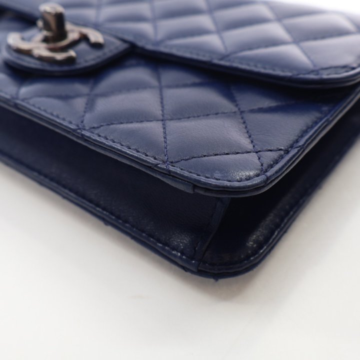 【ヴィンテージ】Rank:S☆Chanel Navy C19 Bag Small 31 バック Chanel Navy Lambskin Crossing Times Flap Bag - Luxe Du Jour