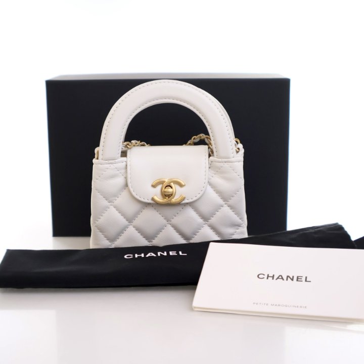 【超カワイイ】CHANEL 25ss ポーチ ホワイト 可愛いポーチ付き☆CHANEL 25S ショルダー メッシュ ホワイト