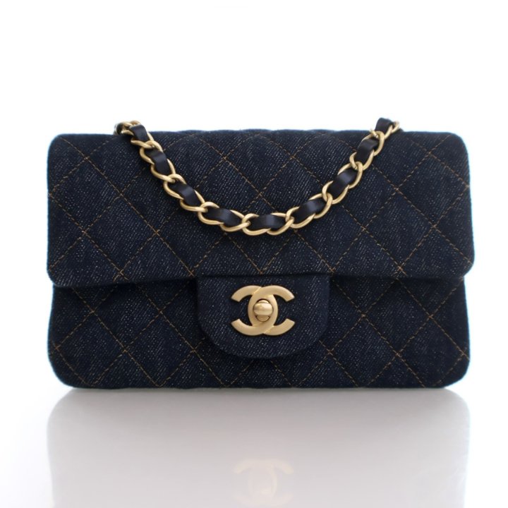 【ヴィンテージ】Rank:S☆Chanel Dark Blue Classic Mini Flap Chanel Blue Vintage Classic Mini Square Flap Bag – Oliver