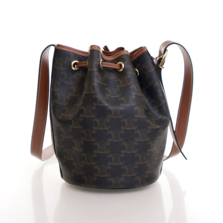 ☆直営店買付☆【CELINE】Small Drawstring Bag ♪手元在庫♪ Celine Small Triomphe Drawstring Bag - Luxe Du Jour