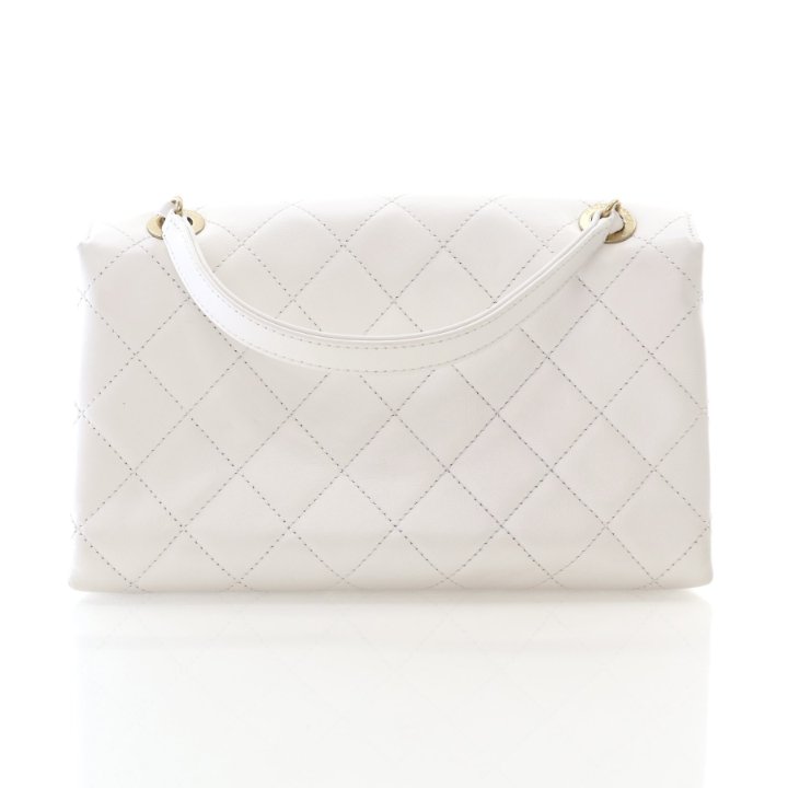 mia様　CABaNCD ホワイトs CHANEL AP2784 Heart Mini Shoulder Crossbody Bag 101608393 | eBay