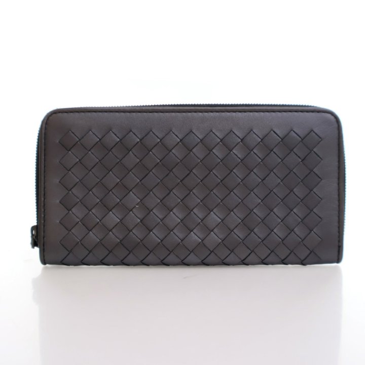 ボッテガ　財布 Bottega Veneta Intrecciato Lambskin Zip Wallet - Luxe Du Jour