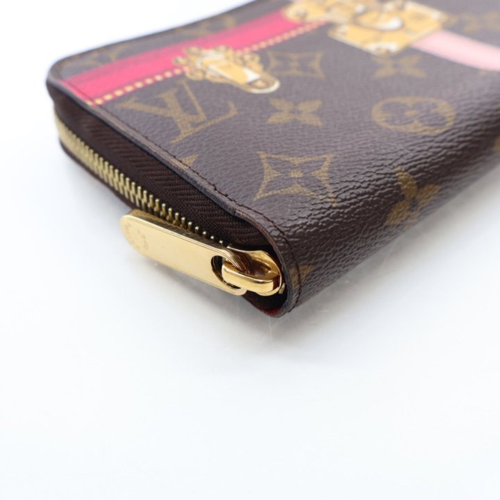 小物 Louis Vuitton trunk Zippy wallet Louis Vuitton Monogram Summer Trunks Zippy Wallet - Luxe Du Jour