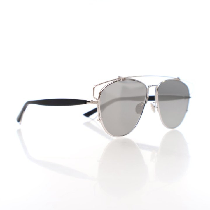 Dior Technologic Sunglasses - Luxe Du Jour display picture 2