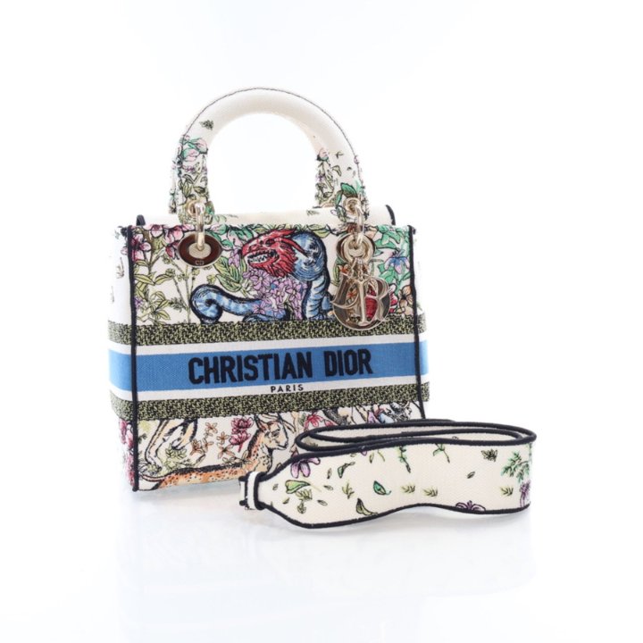 【華やかなデザインが特徴】Dior バッグ Lady D-Liteミディアム 華やかなコーデ♪】Dior Lady D-Lite ミディアムバッグ (Dior