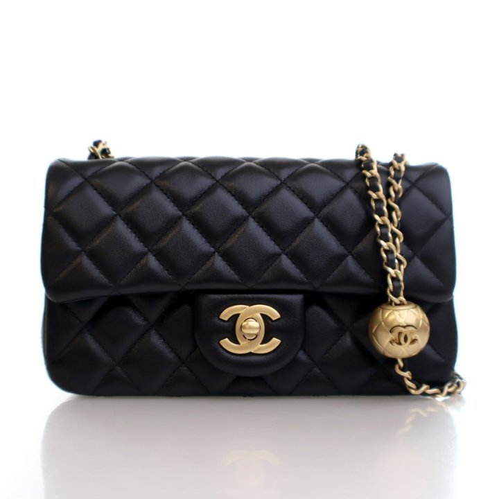【ヴィンテージ】Rank:S☆Chanel Black Pearl Mini Flap バック CHANEL 24P Black Mini Flap Bag with Pearls Gold Hardware