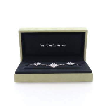 Our Selection of Van Cleef and Arpels Products for Sale