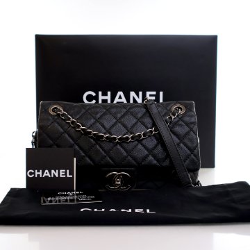 裏張りしていますCHANEL ブラックレザー ローファー 2023/24 AW◇送料込【CHANEL】ローファー カーフスキン ブラック