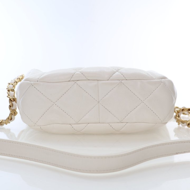 CHANEL シャネル ポーチ ポシェCC ホワイト CC 上品な逸品♪【CHANEL】25C CCロゴ チェーンクラッチバッグ