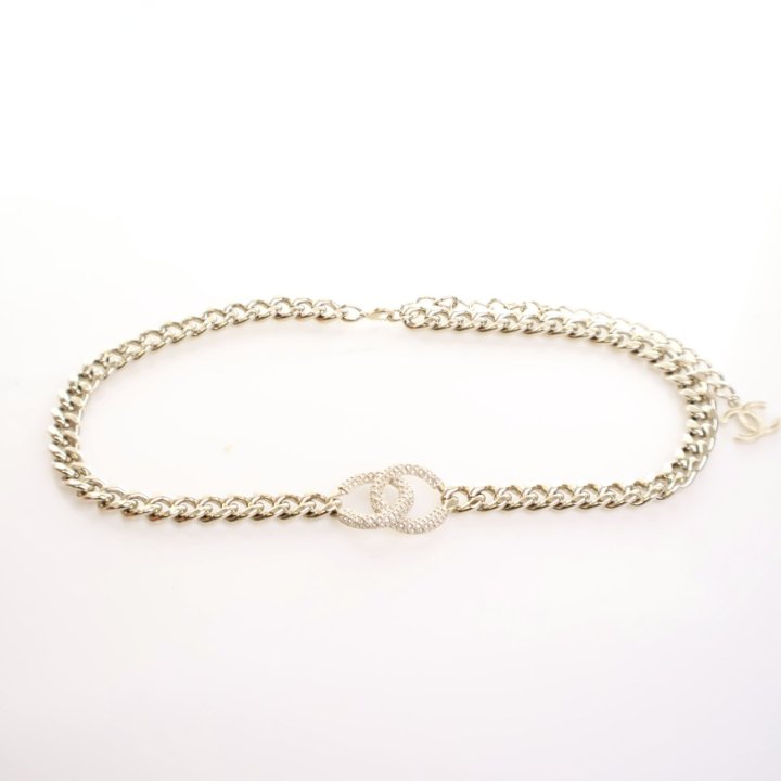 Chanel Crystal CC Chain Belt - Luxe Du Jour display picture 2