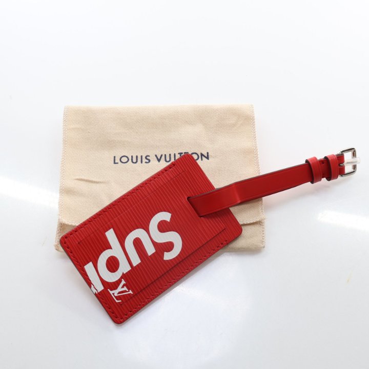 Louis Vuitton x Supreme Epi Luggage Tag - Luxe Du Jour