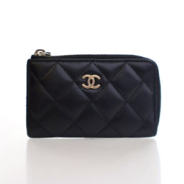 CHANEL シャネル　ベルト　クロコ型押し　ゴールド金具　ブラック　レザー CHANEL シャネル チェーンベルト ロゴ レザー ゴールド ブラック