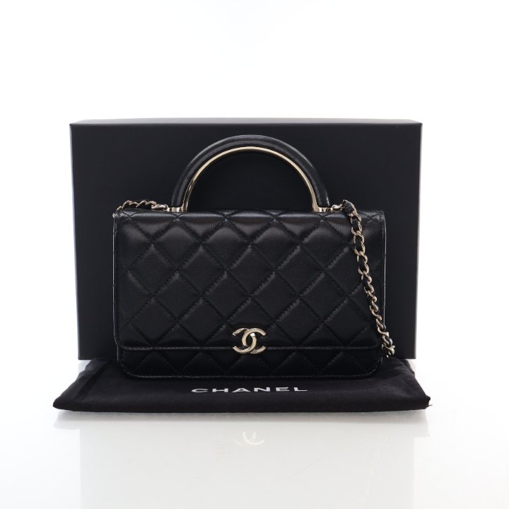 Chanel Lambskin Top Handle Wallet On Chain (WOC) - Luxe Du Jour