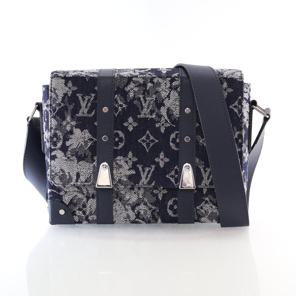 Louis Vuitton バック Louis Vuitton Monogram Tapestry Trunk Messenger - Luxe Bag