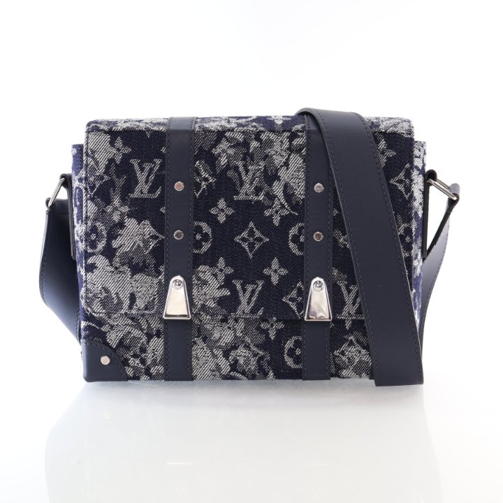 LOUIS VUITTON バック ルイヴィトン☆アンプラント レザー バックアップ☆関税込み