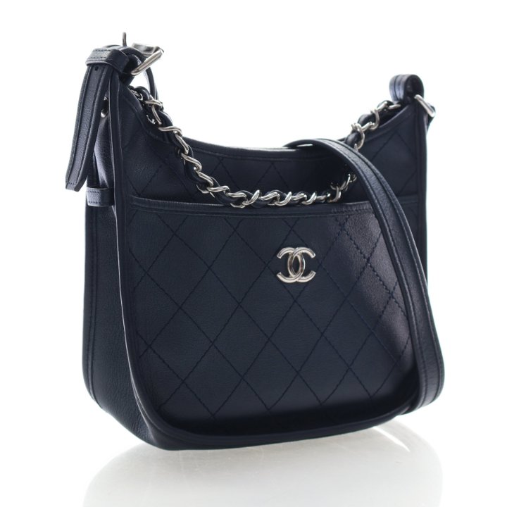 ショルダーバッグ CHANEL Chanel Medium Calfskin Jungle Stroll Hobo - Luxe Du Jour
