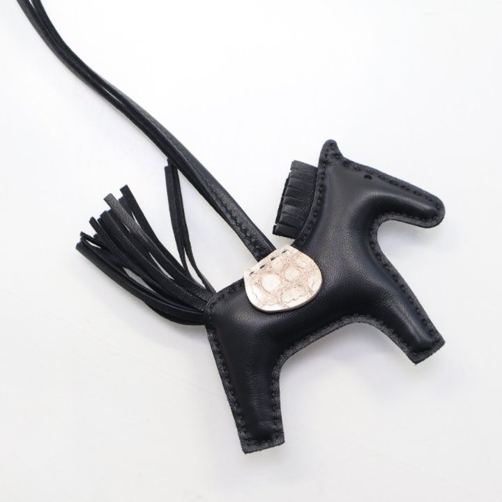 Hermes Noir Milo Lambskin Himalayan Touch Rodeo Charm PM - Luxe Du