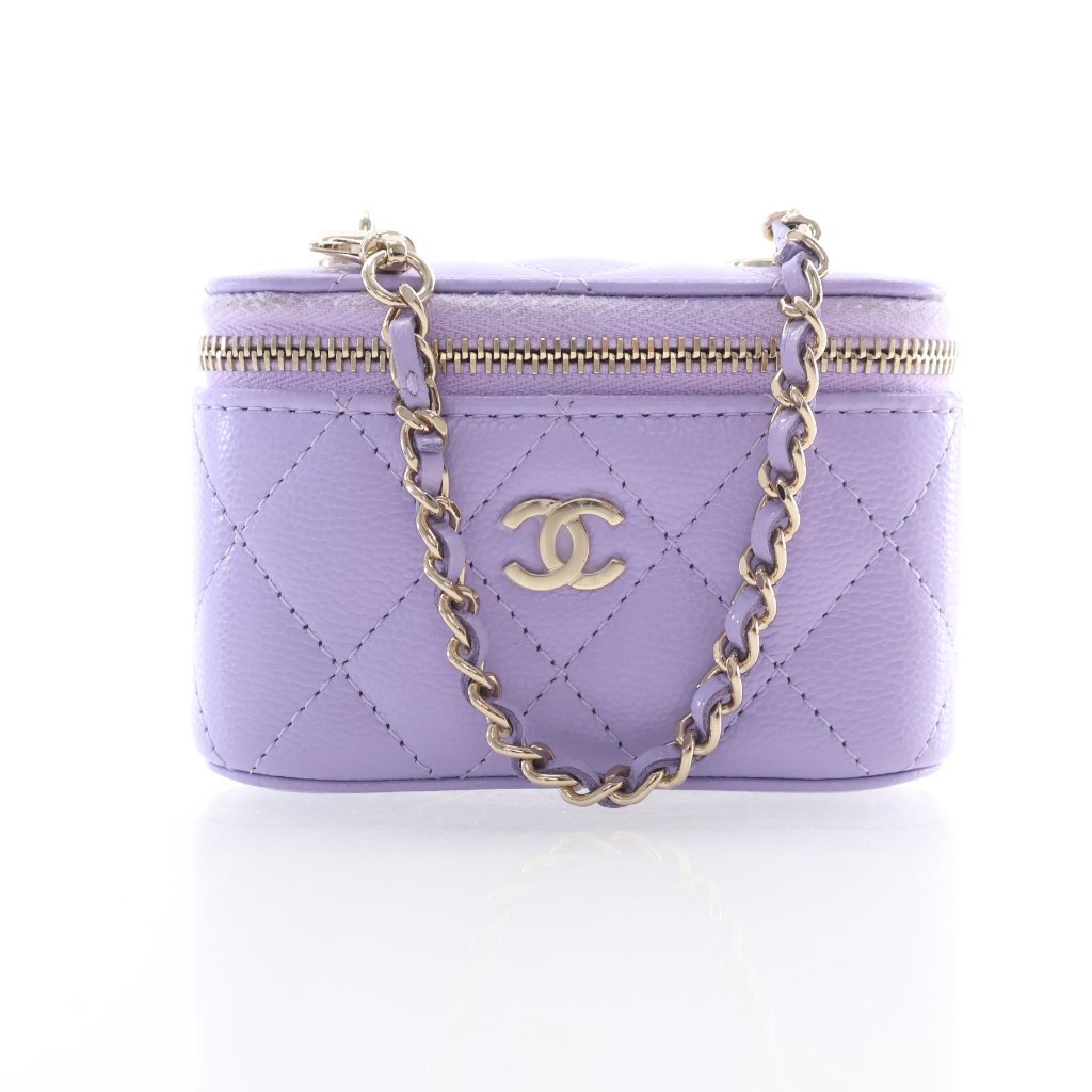 CHANEL パープル 小物入れ 保存袋付き　新品本物鑑定付き Chanel Mini Caviar Vanity Case - Luxe Du Jour