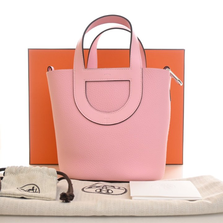 Hermes Rose Sakura Clemence In-The-Loop Bucket 18 - Luxe Du Jour